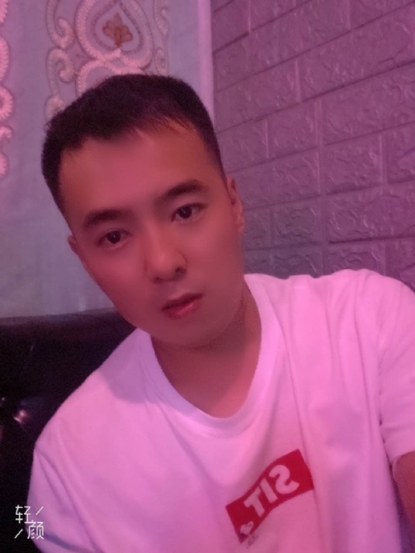 如果时光可以倒流的第一张照片--新疆父母相亲团